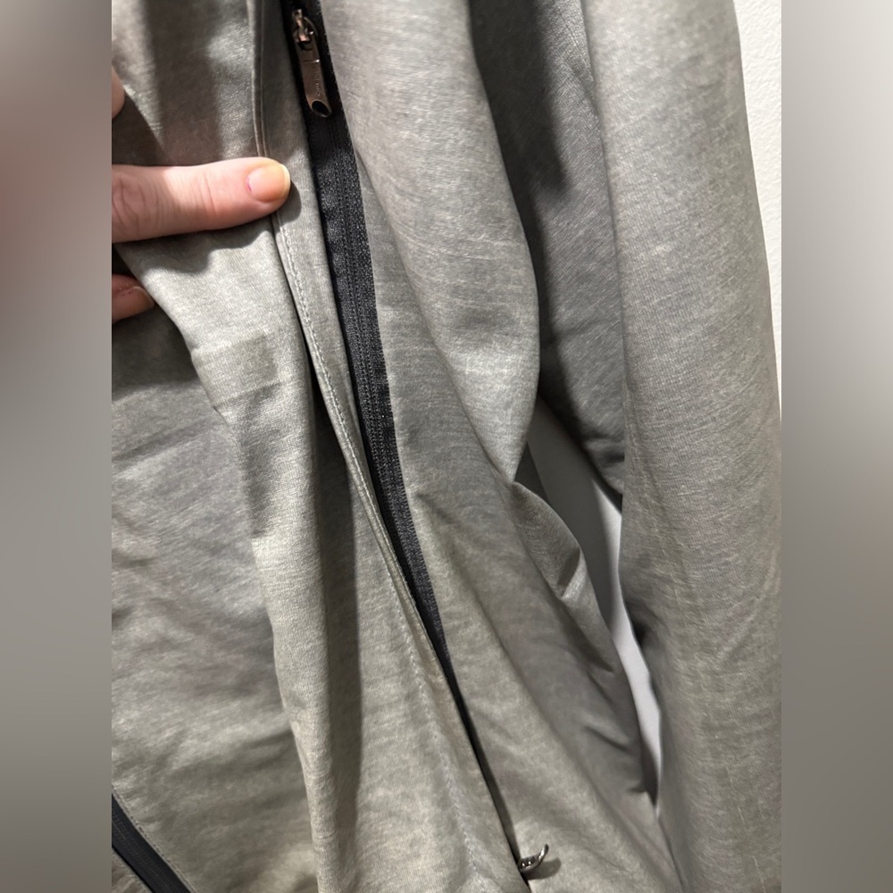 Lululemon Men’s Brut Jacket - Pale Green - Picture 8 of 11